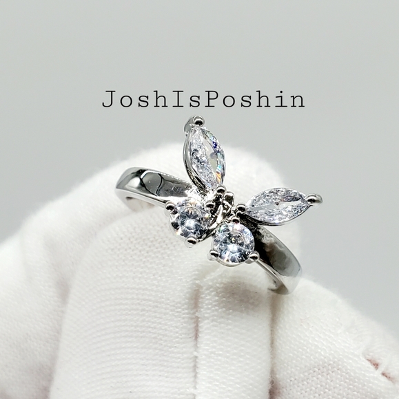 Silver butterfly white sapphire ring size 7 - Picture 3 of 6